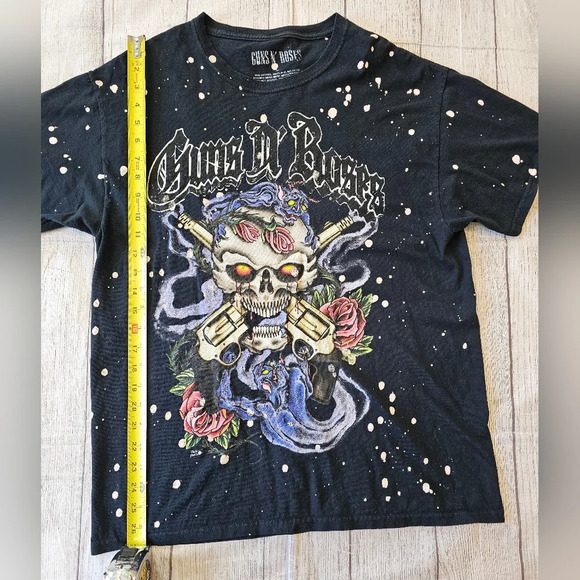 Guns N' Roses Skull Bleached Splatter Graphic Shirt •Size Large• Black Band Tee - Picture 4 of 7